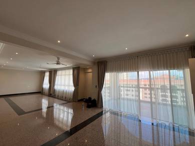1 Bukit Utama Condominium Penthouse Partly Furnished For Rent