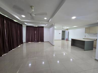 D' Golden Gate Condominium