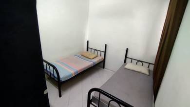 BilikSewa Lelaki,Apartment Putra Indah/Vista Pinggiran, Seri Kembangan