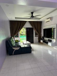 Lakeside tower Fully furnished 2-car park 1300 sqft