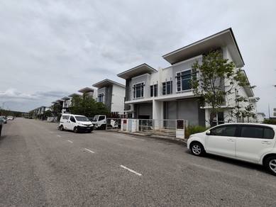 Factory Semi-D Adjoining, Tasik Utama KPTU Ayer Keroh Melaka