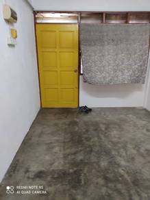 Flat Kampung Boyan