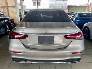 Mercedes Benz E200 2.0 AVANTGARDE (CKD) (A)