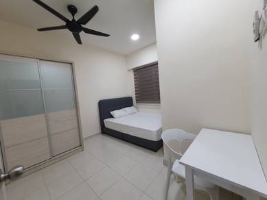 All Chinese Middle Room @ Bayan Baru. Mixed gender unit. Couple ok