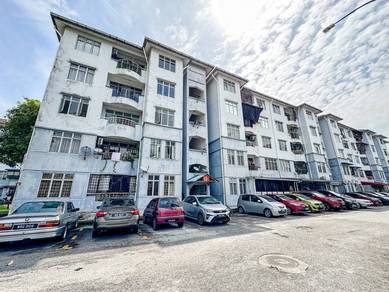 Kiambang Apartment
