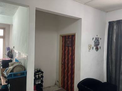 Kiambang Apartment-3