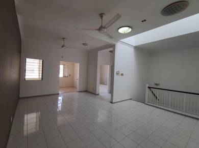 RENOVATED & NEARBY SURAU 1.5 Storey TOWNHOUSE Presint 16 Putrajaya