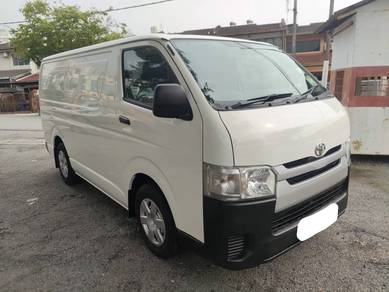 Toyota Hiace Panel 2.5 (M) Panel Van