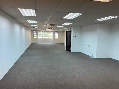 Shop/ Office unit @ 8 Avenue , PJ Seksyen 8 -RENT