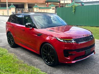 First EDITION RANGE ROVER 3.0 SPORT P400