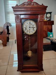 Grandfather clock three-hole key