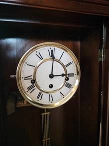 Grandfather clock three-hole key