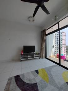 Seri Austin Residence Luxury Apartment
