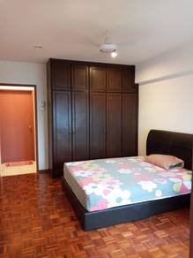 Greenlane Master Room