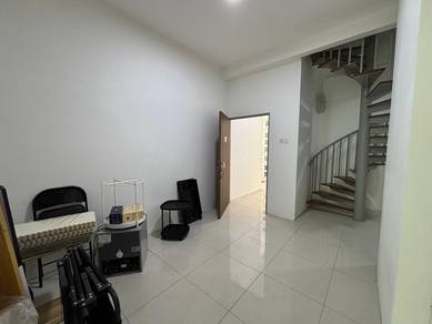 Pinang Laguna Penthouse Condo [Perai] Partially Furnished Ready Unit !