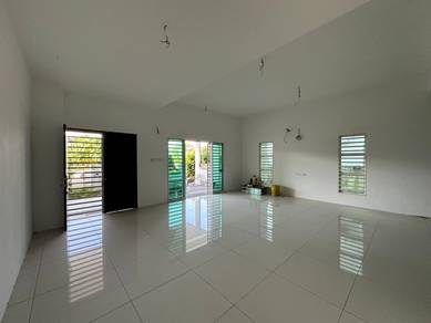3 Storey Semi-Detached House for Sale