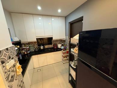 8 Kinrara Condo, Bandar Kinrara, PARTLY FURNISH, High Flr, 3 Car Park