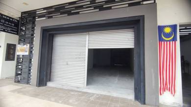 Ground floor TTDI Grove Square 2 Facing main road Kajang Bypass Hig
