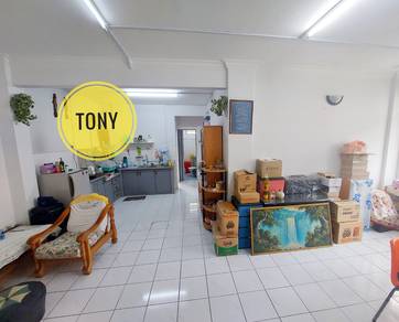 Tanjung Court