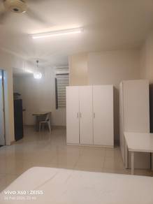 Big Balcony Univ 360 Place Studio near MRT UPM F/F Seri Kembangan