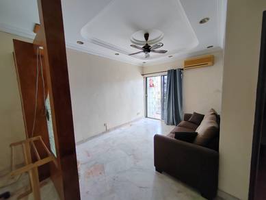 Pelangi Court