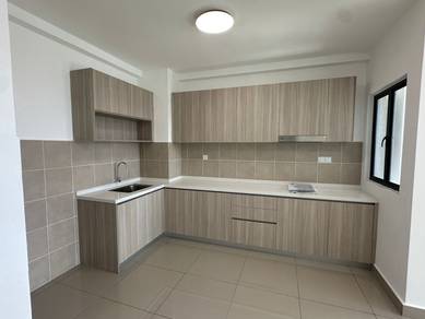 [SEMI FURNISHED] NEW BERKELEY UPTOWN CONDOMINIUM nr Sri KDU Klang