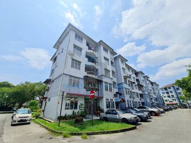 Kiambang Apartment