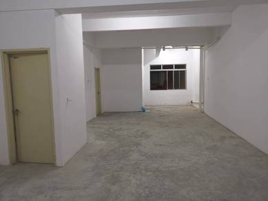 Miri Senadin Shoplot 1st floor Room for rent