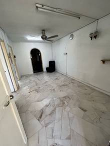 Seksyen 2 flat , 553sf , 2r1b , blok F10 , level3 ,basic , wangsa maju
