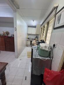 USJ 13 double storey freehold walk to LRT subang jaya