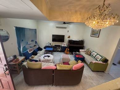 USJ 13 double storey freehold walk to LRT subang jaya