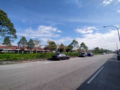 Bandar Putera 2 Facing Open Like New Terraced 3R2B for Rent!!
