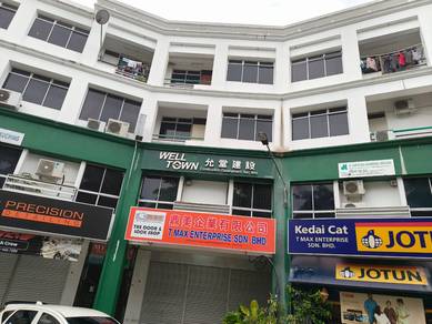 Central Avenue Flat
