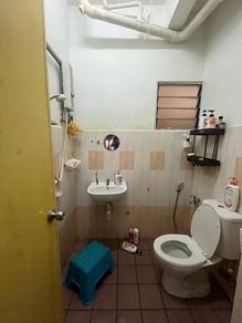 Astaka height for rental with privacy area