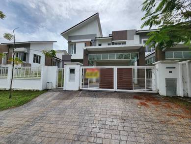 Alena Semi-d D'kayangan, Seksyen 13