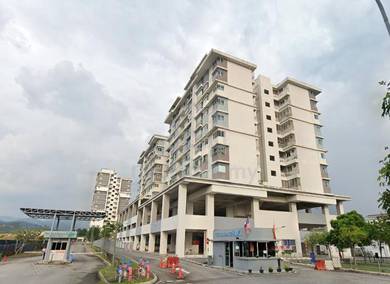 Semenyih , Tiara East 2 aprtment with aircond, water heater - Dep 1+1
