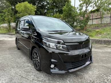 Toyota VOXY 2.0 GR Sport Tip Top Condition！