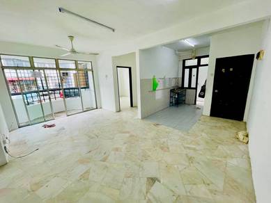 Kiambang Apartment