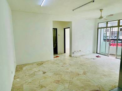 Kiambang Apartment-1