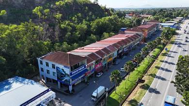 PADANG TEMUSU SUNGAI PETANI 3STY SHOPLOT MAINROAD Nr TOYOTA CENTER