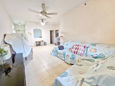 Prima Regency Service Apartment
