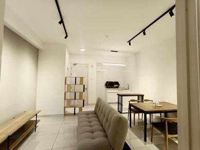 Arte Mont Kiara (WELL MAINTAIN RENO F/FURNISHED LOW FLR PALACE VIEW)