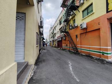 Bandar Sunway PJS 8 Ground Shop End Lot Near Sunway Pyramid To Let