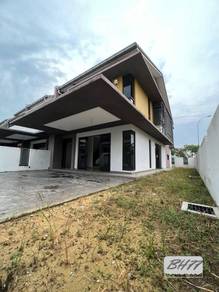 Bandar Bukit Raja Klang Double Storey Endlot House For Sale