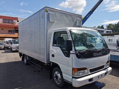 New Rebuild Isuzu Box with Liftgate