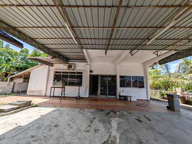 Below Value, Single Storey Bungalow House For Sale