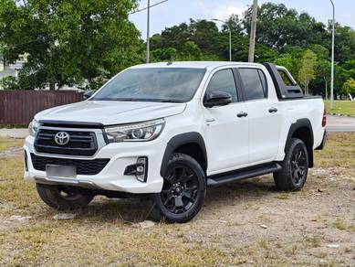 Toyota HILUX 2.8 ROGUE (A)