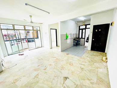 Kiambang Apartment