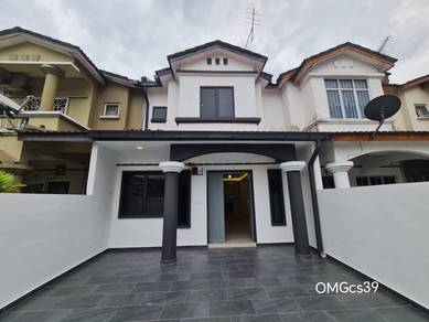 Fully RENOVATED Extended Hulubalang 2 Storey House FREEHOLD Table Top