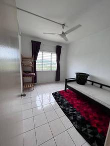 BOOKING FLEXIBLE! Apartment Desaminium Flora Cempaka, Seri Kembangan